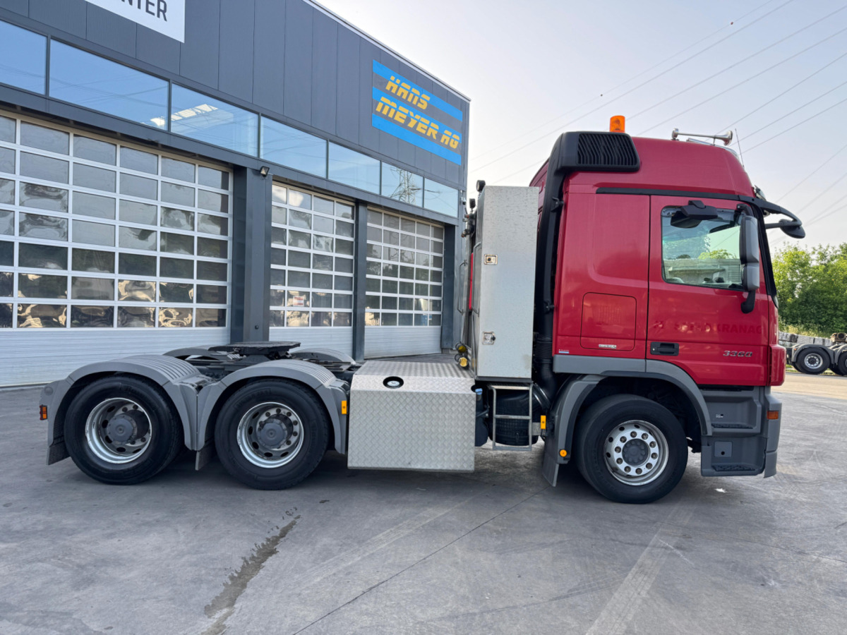 MERCEDES Actros 3360 V8 6x4 - Sattelzugmaschine: das Bild 4 MERCEDES Actros 3360 V8 6x4 - Sattelzugmaschine: das Bild 4