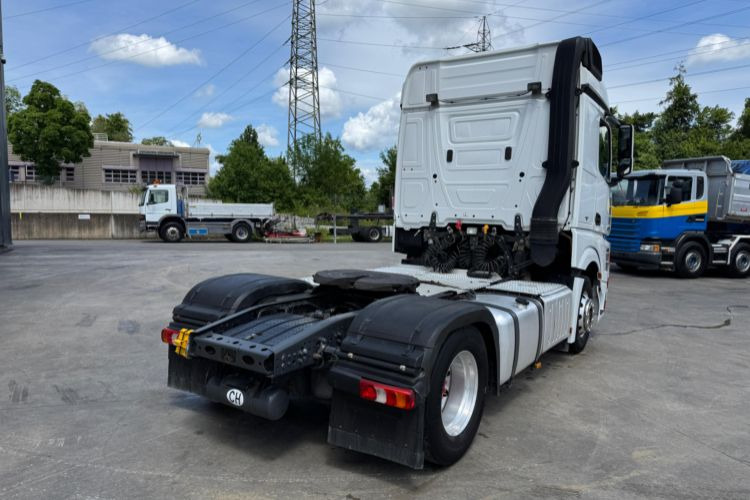 Mercedes-Benz Actros 1848 4x2 - Sattelzugmaschine: das Bild 5 Mercedes-Benz Actros 1848 4x2 - Sattelzugmaschine: das Bild 5