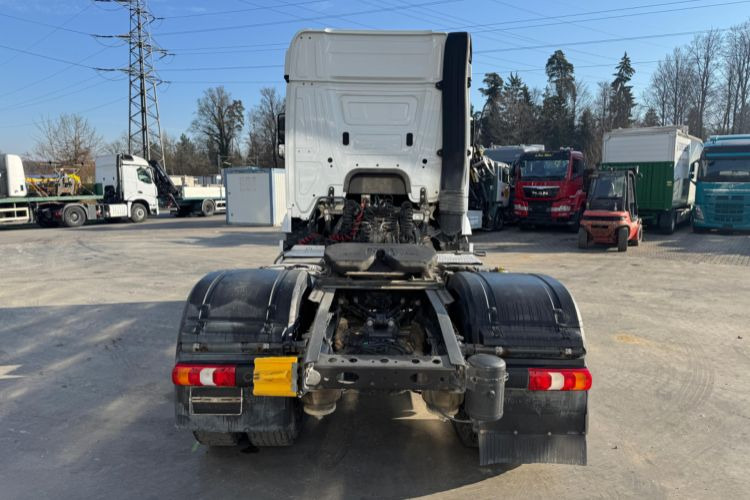 Mercedes-Benz Arocs 1851 4x4H Kipphydraulik - Sattelzugmaschine: das Bild 5 Mercedes-Benz Arocs 1851 4x4H Kipphydraulik - Sattelzugmaschine: das Bild 5