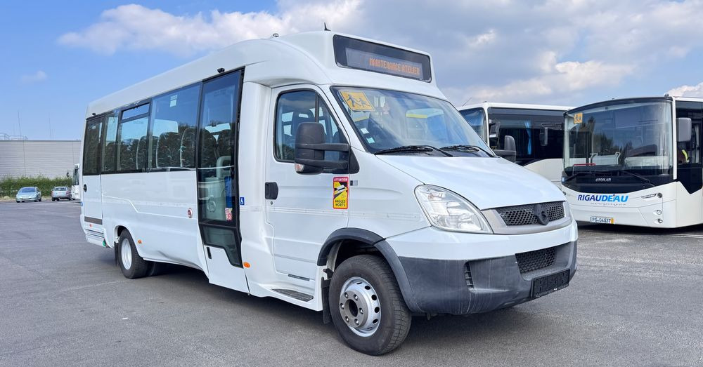 Irisbus Iveco / DURISOTTI / -28miejsc /euro5/ mała klima / winda / 114000 zł netto - Andere Technik: das Bild 1 Irisbus Iveco / DURISOTTI / -28miejsc /euro5/ mała klima / winda / 114000 zł netto - Andere Technik: das Bild 1