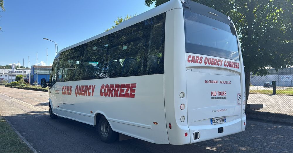 Iveco Wing/ 33 miejsca /mała klima /Cena:178000 zł netto - Kleinbus, Personentransporter: das Bild 2 Iveco Wing/ 33 miejsca /mała klima /Cena:178000 zł netto - Kleinbus, Personentransporter: das Bild 2