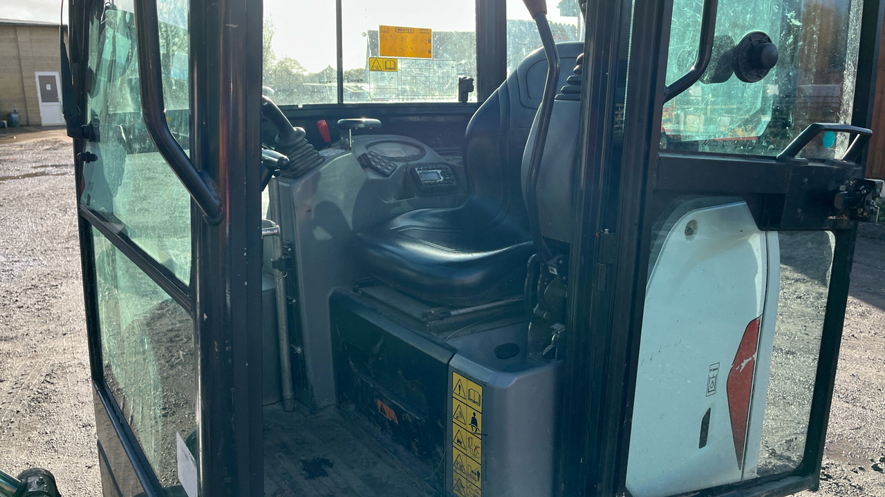 BOBCAT E17 - Minibagger: das Bild 5 BOBCAT E17 - Minibagger: das Bild 5