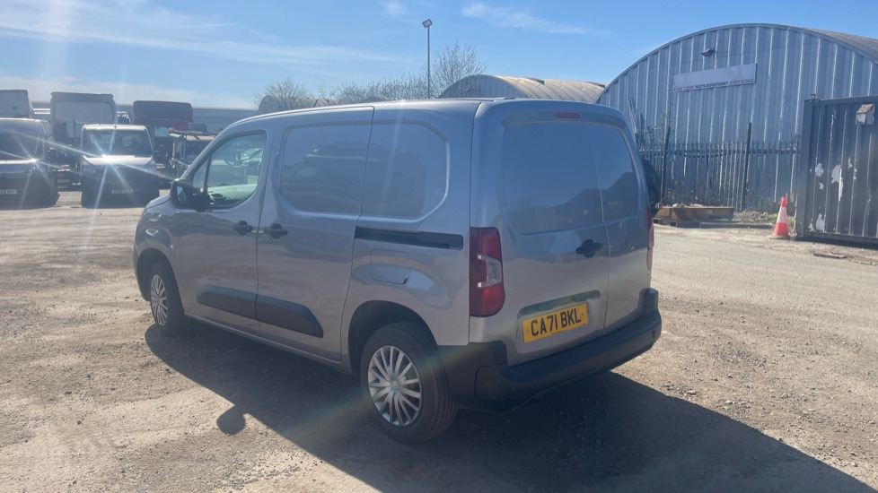 CITROEN BERLINGO 1.5 BlueHDi 650Kg Enterprise Pro 75ps - Kastenwagen: das Bild 4 CITROEN BERLINGO 1.5 BlueHDi 650Kg Enterprise Pro 75ps - Kastenwagen: das Bild 4