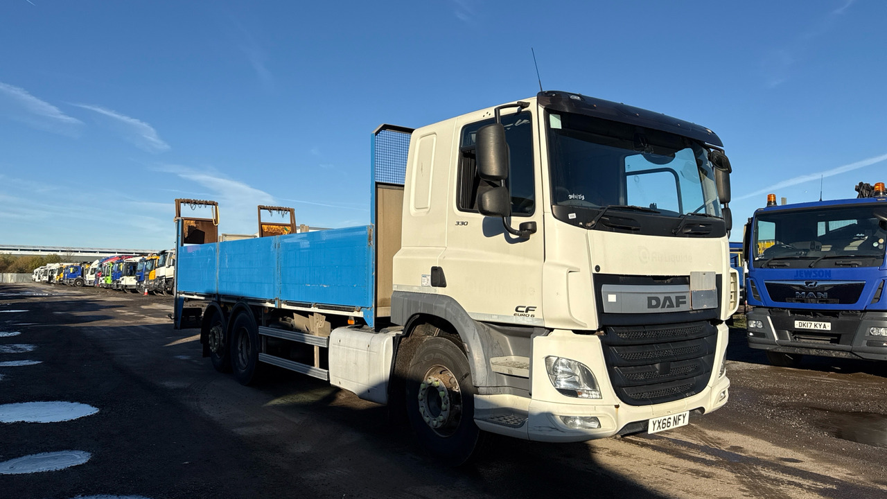 DAF CF 330 - Pritsche LKW: das Bild 1 DAF CF 330 - Pritsche LKW: das Bild 1