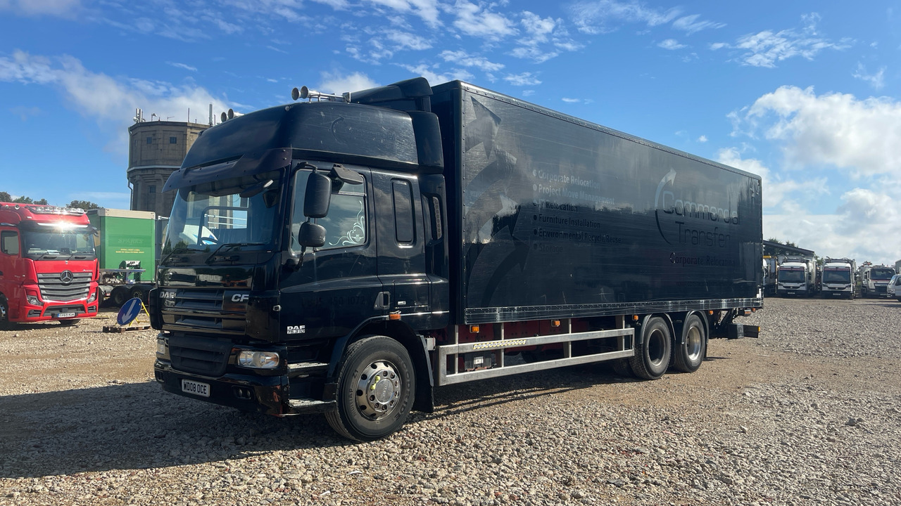 DAF CF 75.310 - Koffer LKW: das Bild 2 DAF CF 75.310 - Koffer LKW: das Bild 2
