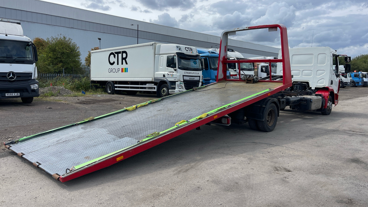 DAF LF 150 - Abschleppwagen: das Bild 4 DAF LF 150 - Abschleppwagen: das Bild 4