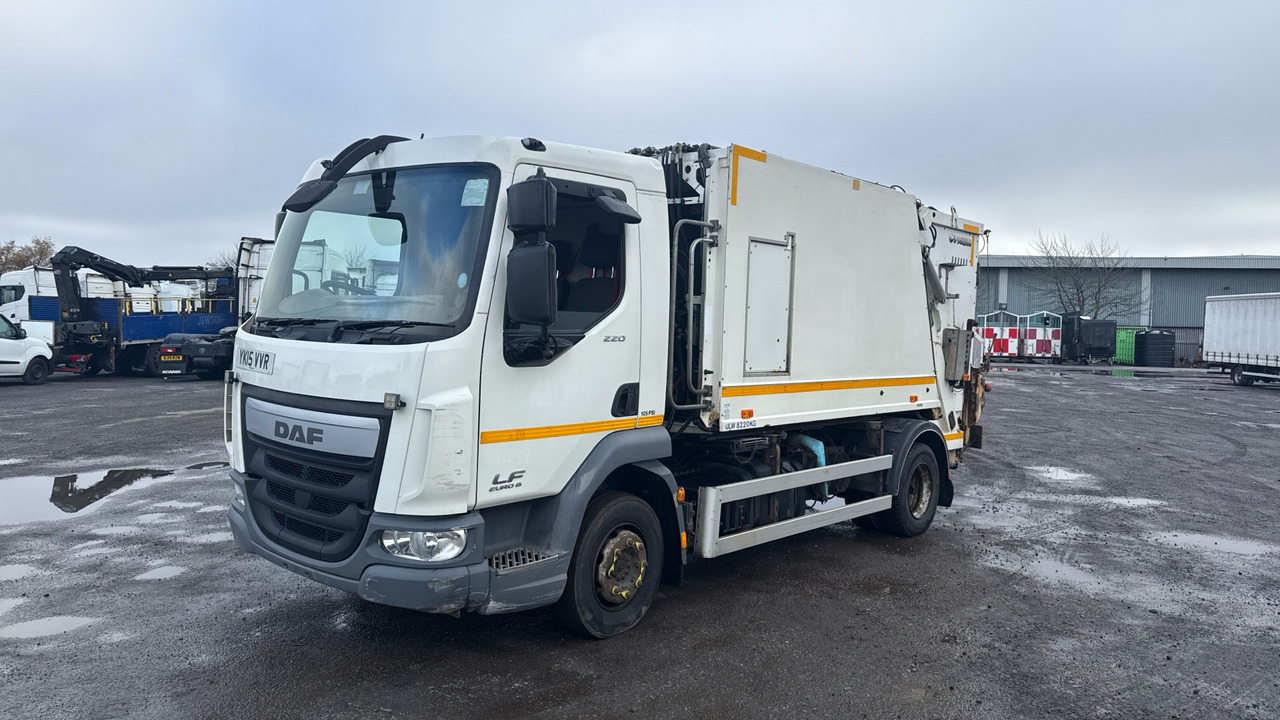 DAF LF 220 - Müllwagen: das Bild 2 DAF LF 220 - Müllwagen: das Bild 2