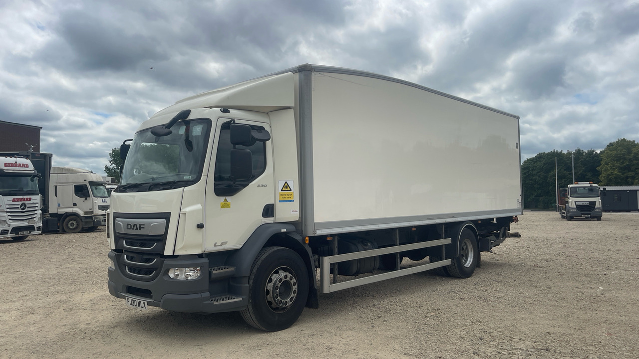 DAF LF 230 - Koffer LKW: das Bild 2 DAF LF 230 - Koffer LKW: das Bild 2