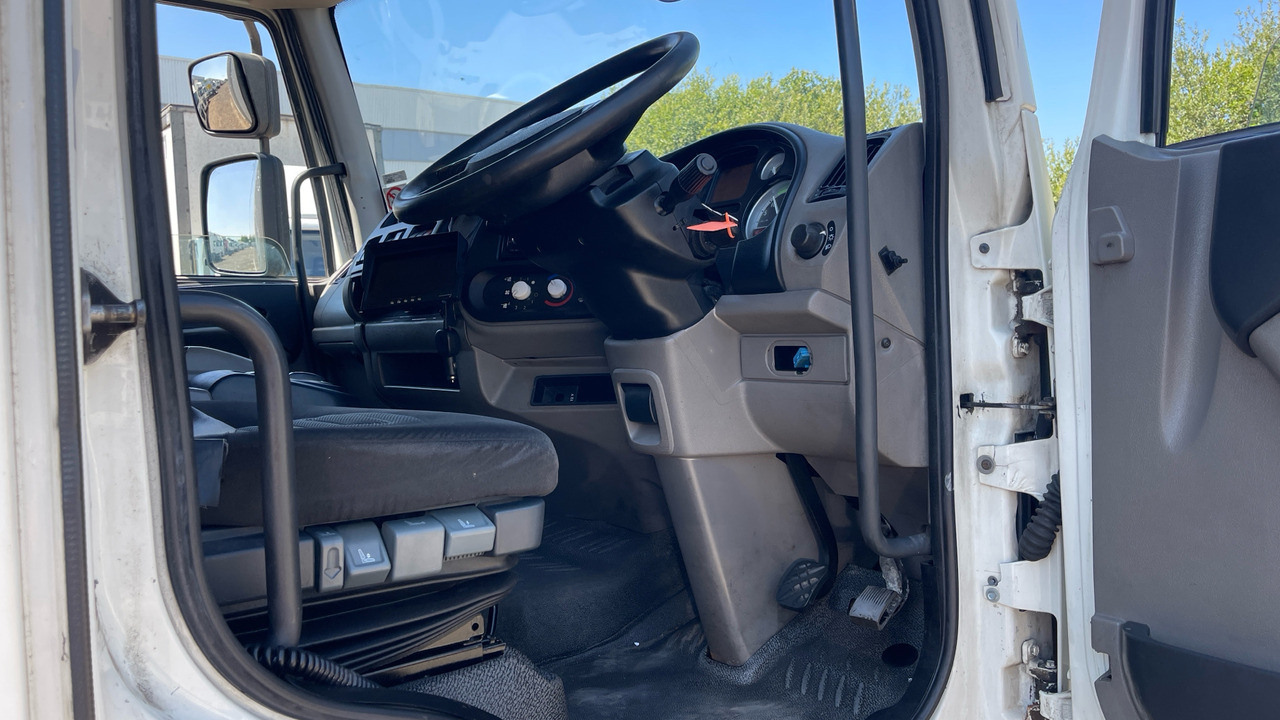DAF LF 55.180 - Koffer LKW: das Bild 5 DAF LF 55.180 - Koffer LKW: das Bild 5