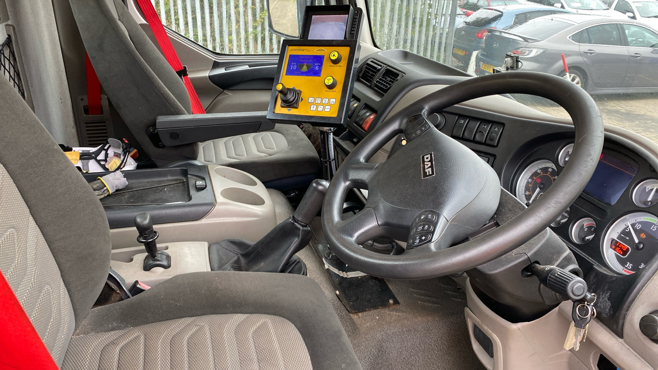 DAF LF 55.220 - Schneeräumfahrzeug: das Bild 5 DAF LF 55.220 - Schneeräumfahrzeug: das Bild 5