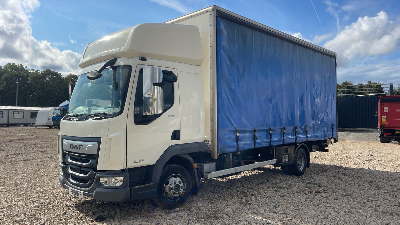 Daf LF 180 - Plane LKW: das Bild 2 Daf LF 180 - Plane LKW: das Bild 2