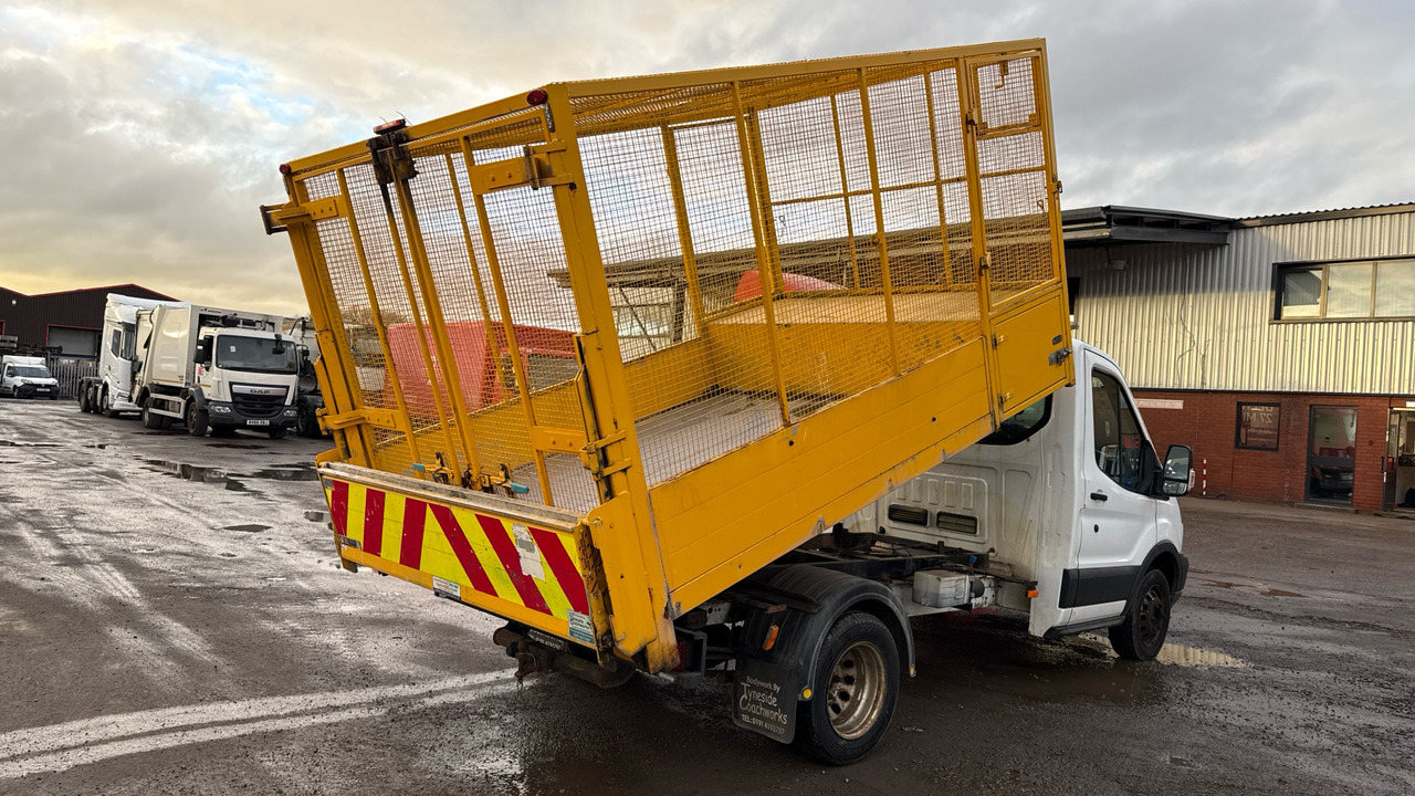 Ford Transit 350 2.0 TDCI 130PS - Kipper Transporter: das Bild 4 Ford Transit 350 2.0 TDCI 130PS - Kipper Transporter: das Bild 4