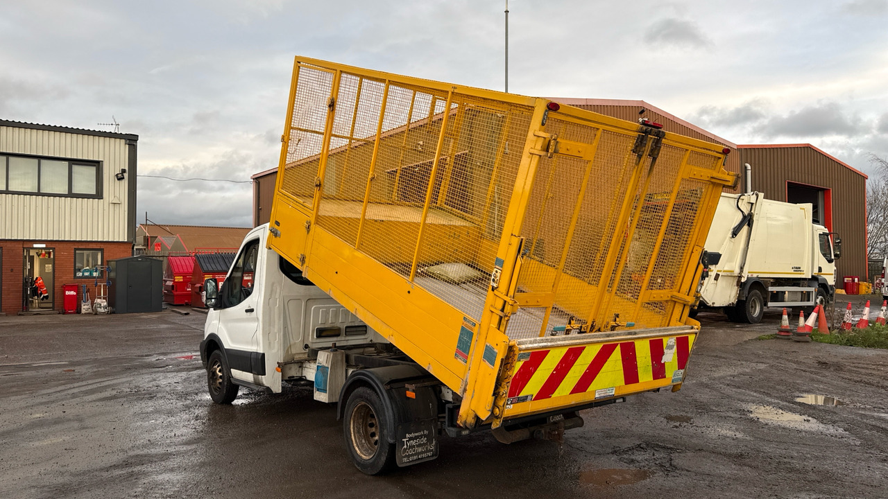 Ford Transit 350 2.0 TDCI 130PS - Kipper Transporter: das Bild 3 Ford Transit 350 2.0 TDCI 130PS - Kipper Transporter: das Bild 3