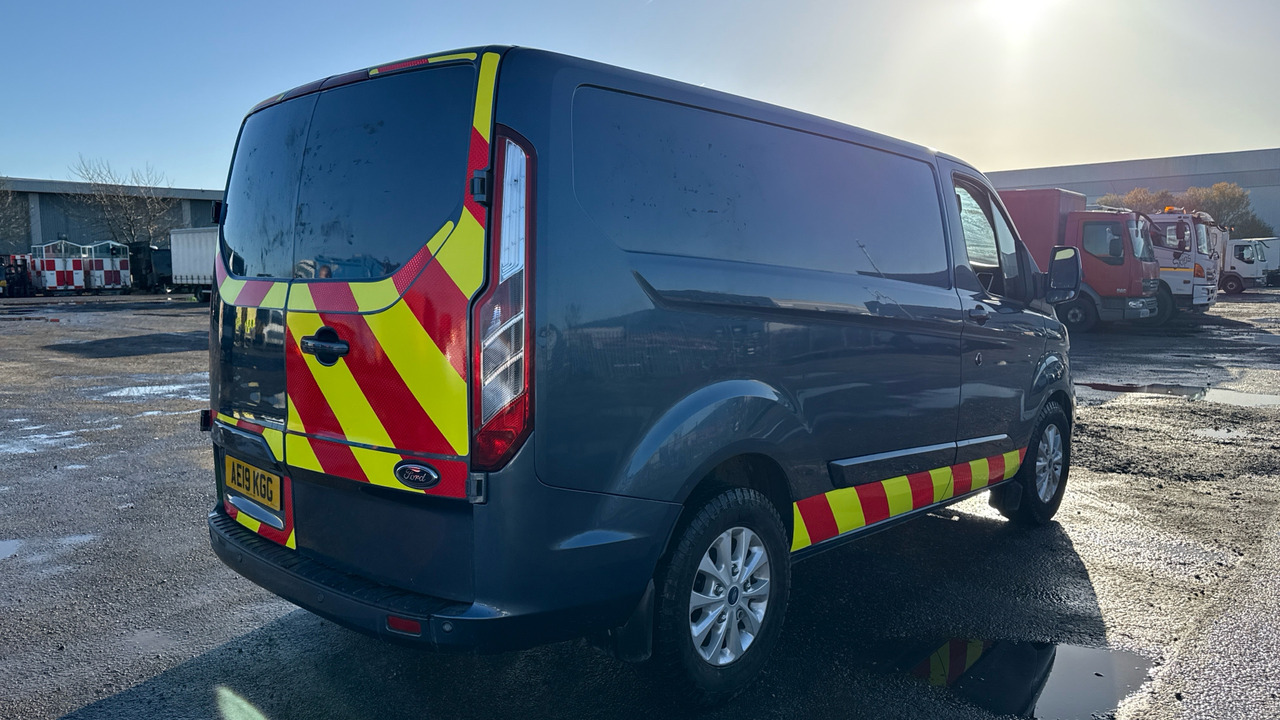 Ford Transit Custom 280 2.0 EcoBlue 130ps Limited - Kleintransporter: das Bild 4 Ford Transit Custom 280 2.0 EcoBlue 130ps Limited - Kleintransporter: das Bild 4
