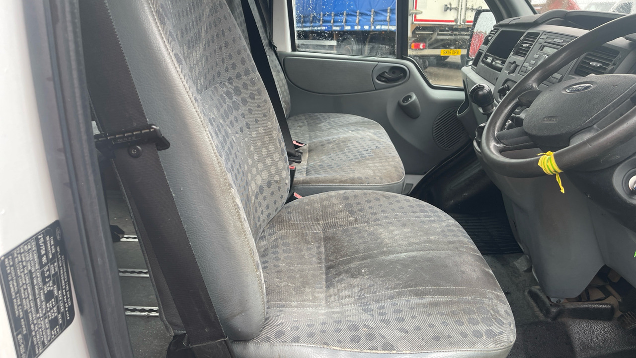 Ford Transit T350 2.2 TDCI 115ps - Transporter mit Doppelkabine: das Bild 5 Ford Transit T350 2.2 TDCI 115ps - Transporter mit Doppelkabine: das Bild 5