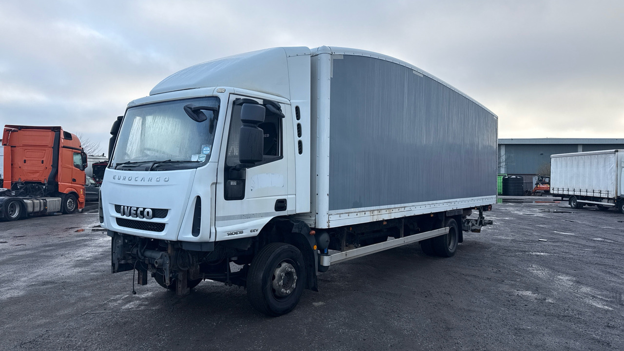 IVECO EUROCARGO 140E18 - Koffer LKW: das Bild 2 IVECO EUROCARGO 140E18 - Koffer LKW: das Bild 2