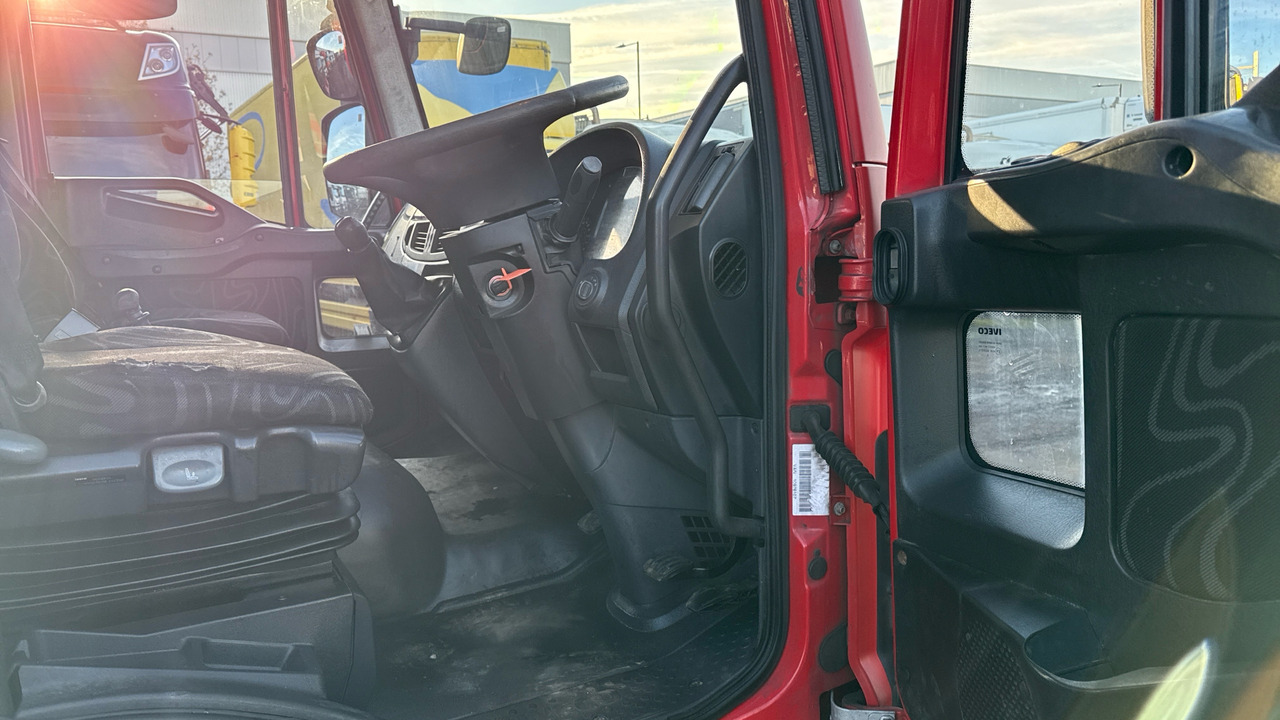 IVECO EUROCARGO 75E16 - Koffer LKW: das Bild 5 IVECO EUROCARGO 75E16 - Koffer LKW: das Bild 5
