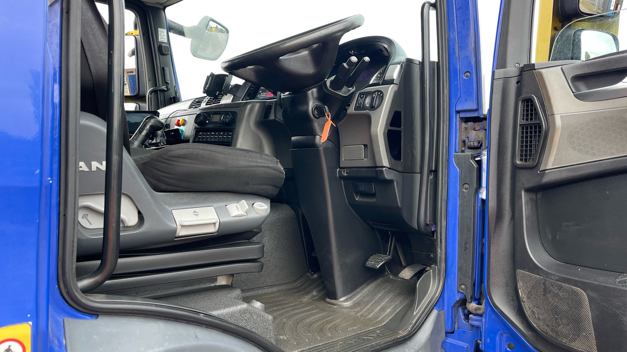 MAN TG-M 18.250 - Pritsche LKW, Autokran: das Bild 5 MAN TG-M 18.250 - Pritsche LKW, Autokran: das Bild 5