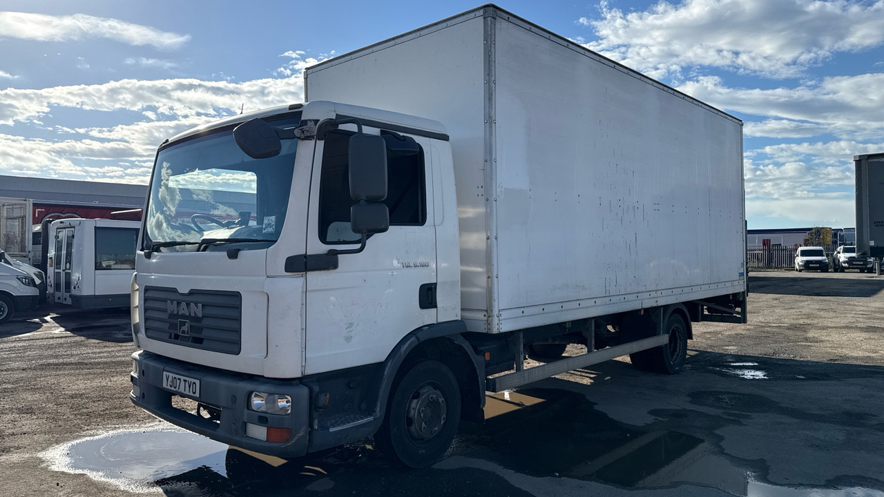 MAN TGL 8.180 - Koffer LKW: das Bild 2 MAN TGL 8.180 - Koffer LKW: das Bild 2
