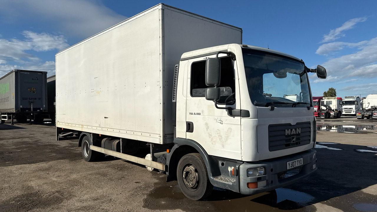 MAN TGL 8.180 - Koffer LKW: das Bild 1 MAN TGL 8.180 - Koffer LKW: das Bild 1