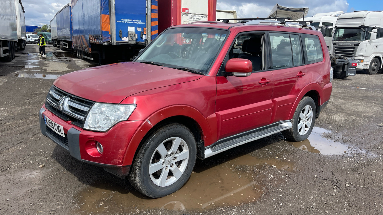 MITSUBISHI SHOGUN 3.2 DI-DC ELEGANCE - SUV/ Geländewagen: das Bild 2 MITSUBISHI SHOGUN 3.2 DI-DC ELEGANCE - SUV/ Geländewagen: das Bild 2