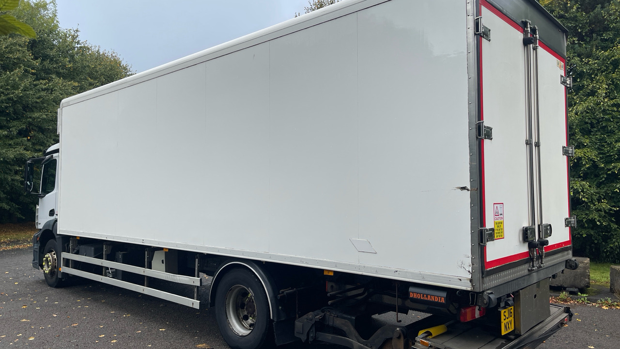 Mercedes-Benz Antos 1827 - Kühlkoffer LKW: das Bild 3 Mercedes-Benz Antos 1827 - Kühlkoffer LKW: das Bild 3