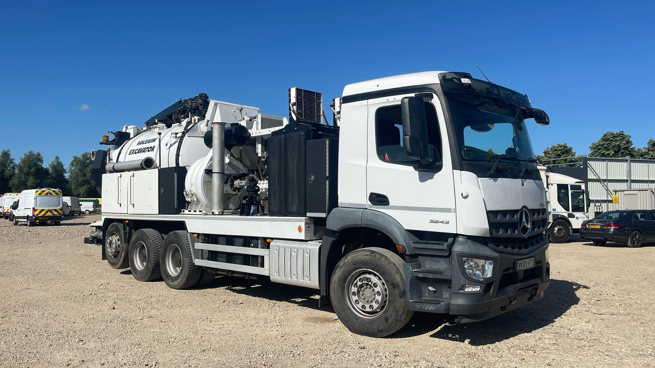 Mercedes-Benz Arocs 3243 - Saug-/ Spülfahrzeug: das Bild 1 Mercedes-Benz Arocs 3243 - Saug-/ Spülfahrzeug: das Bild 1