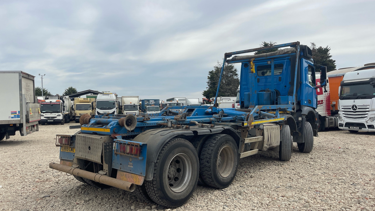 Mercedes-Benz Arocs - Abrollkipper: das Bild 4 Mercedes-Benz Arocs - Abrollkipper: das Bild 4
