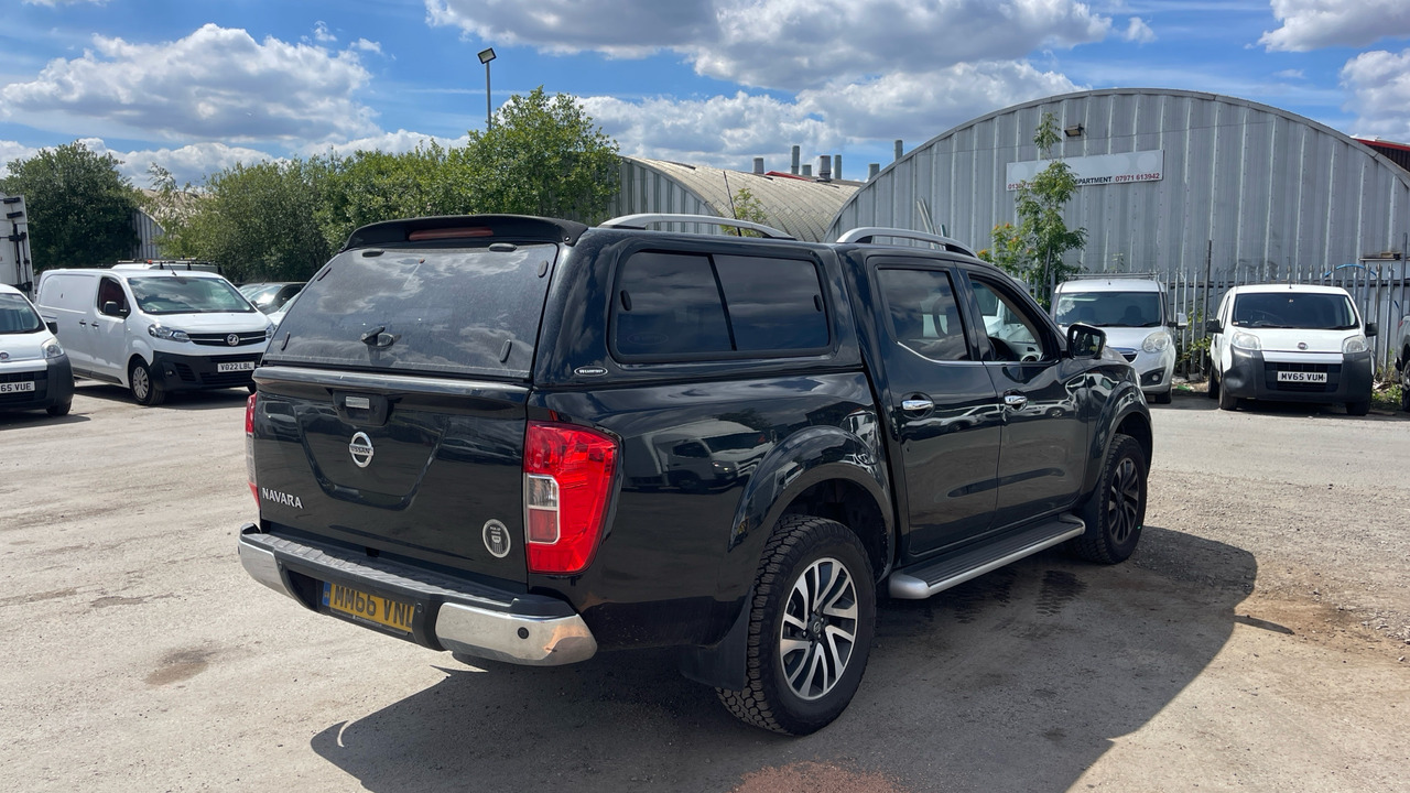NISSAN NAVARA TEKNA 2.3 DCI 190PS - Pick-up, Transporter mit Doppelkabine: das Bild 4 NISSAN NAVARA TEKNA 2.3 DCI 190PS - Pick-up, Transporter mit Doppelkabine: das Bild 4