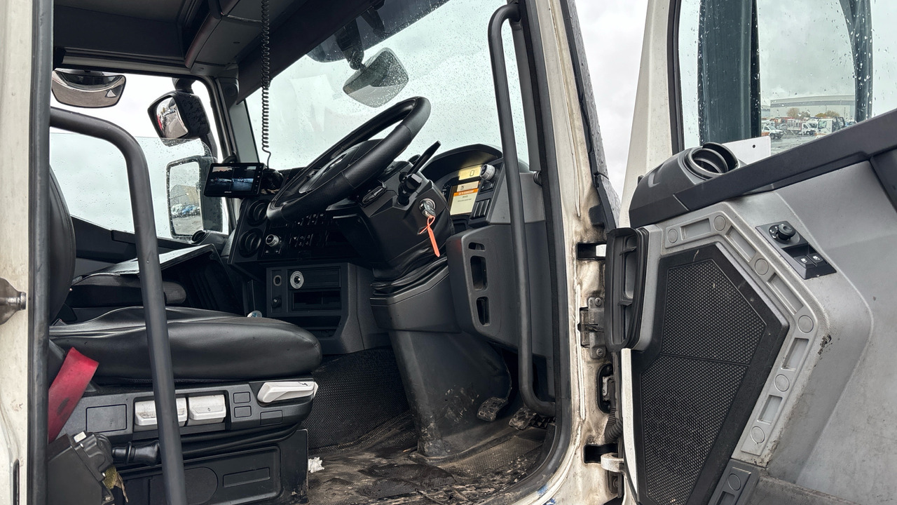 RENAULT C 430 - Kipper: das Bild 5 RENAULT C 430 - Kipper: das Bild 5