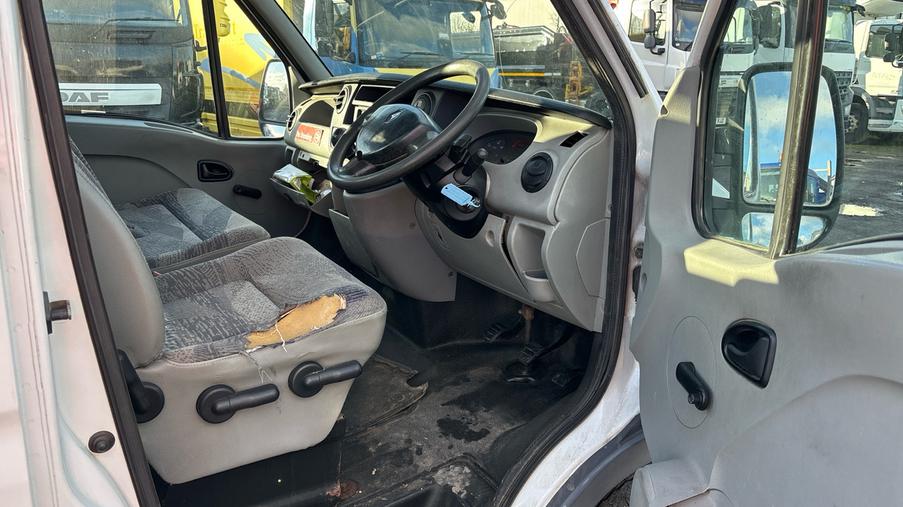 RENAULT MASTER CCPML35 DCI100 MWB - Pritsche LKW: das Bild 5 RENAULT MASTER CCPML35 DCI100 MWB - Pritsche LKW: das Bild 5