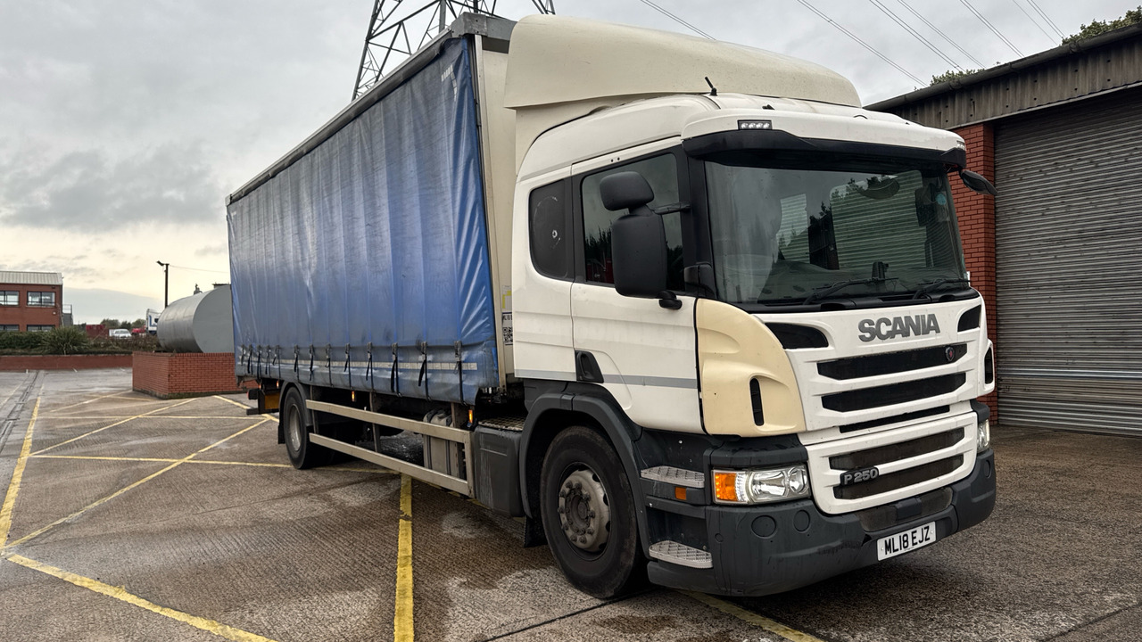 SCANIA P 250 - Plane LKW: das Bild 1 SCANIA P 250 - Plane LKW: das Bild 1