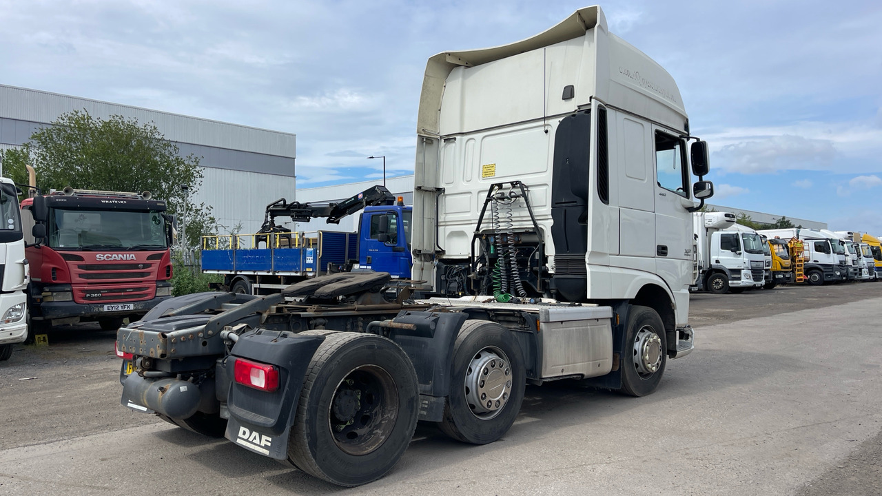 DAF XF 440 - Sattelzugmaschine: das Bild 4 DAF XF 440 - Sattelzugmaschine: das Bild 4