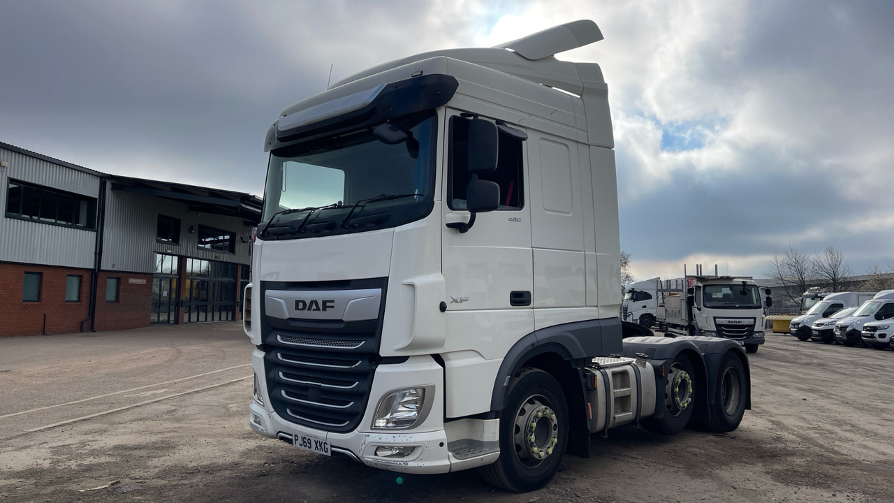 DAF XF 480 - Sattelzugmaschine: das Bild 2 DAF XF 480 - Sattelzugmaschine: das Bild 2