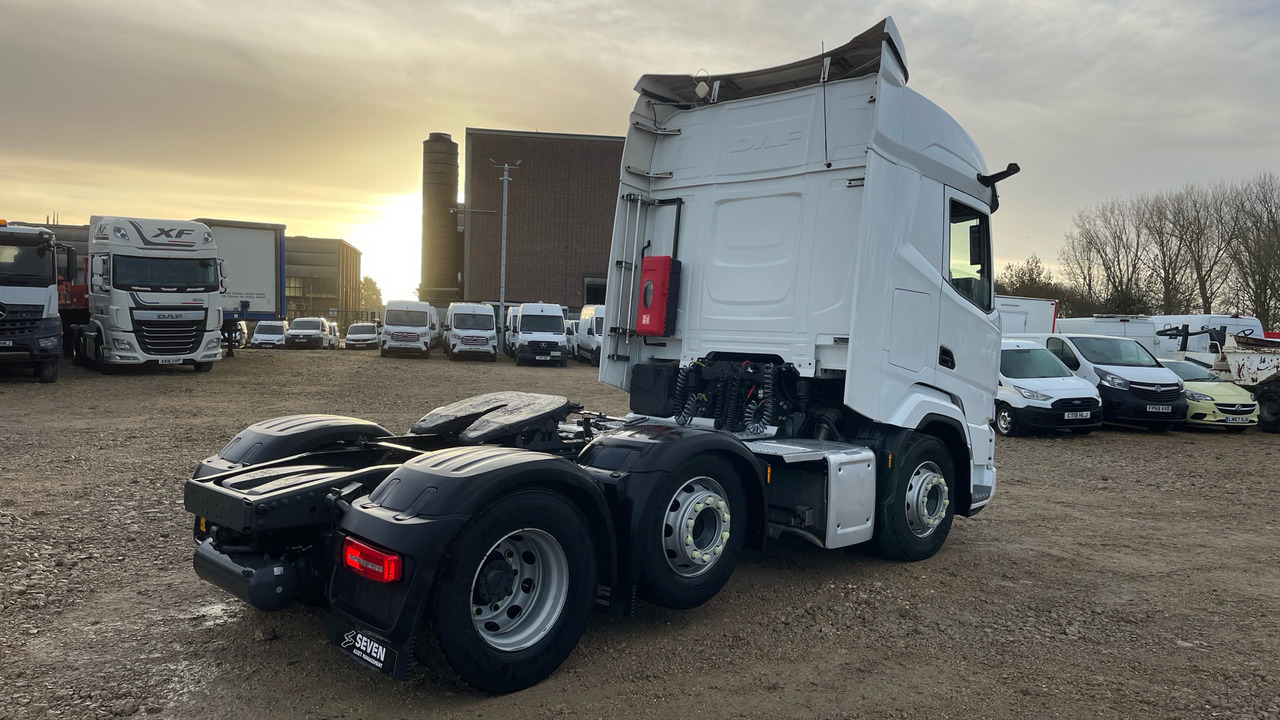 DAF XF 530 - Sattelzugmaschine: das Bild 4 DAF XF 530 - Sattelzugmaschine: das Bild 4