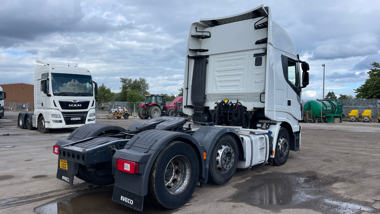 IVECO STRALIS 460 - Sattelzugmaschine: das Bild 4 IVECO STRALIS 460 - Sattelzugmaschine: das Bild 4