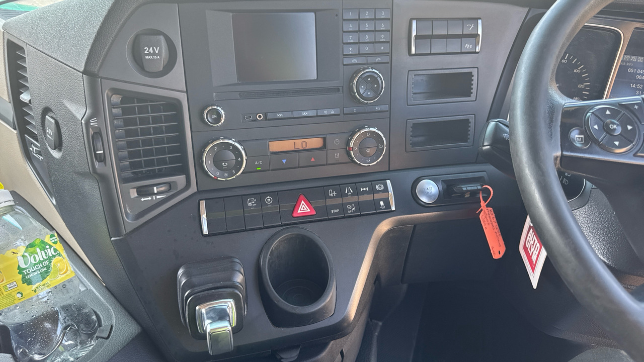 Sattelzugmaschine MERCEDES-BENZ ACTROS  1845: das Bild 7