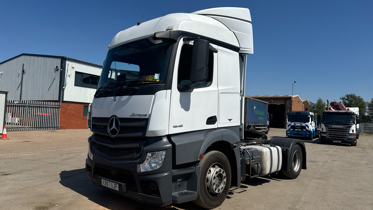MERCEDES-BENZ ACTROS 1845 - Sattelzugmaschine: das Bild 2 MERCEDES-BENZ ACTROS 1845 - Sattelzugmaschine: das Bild 2
