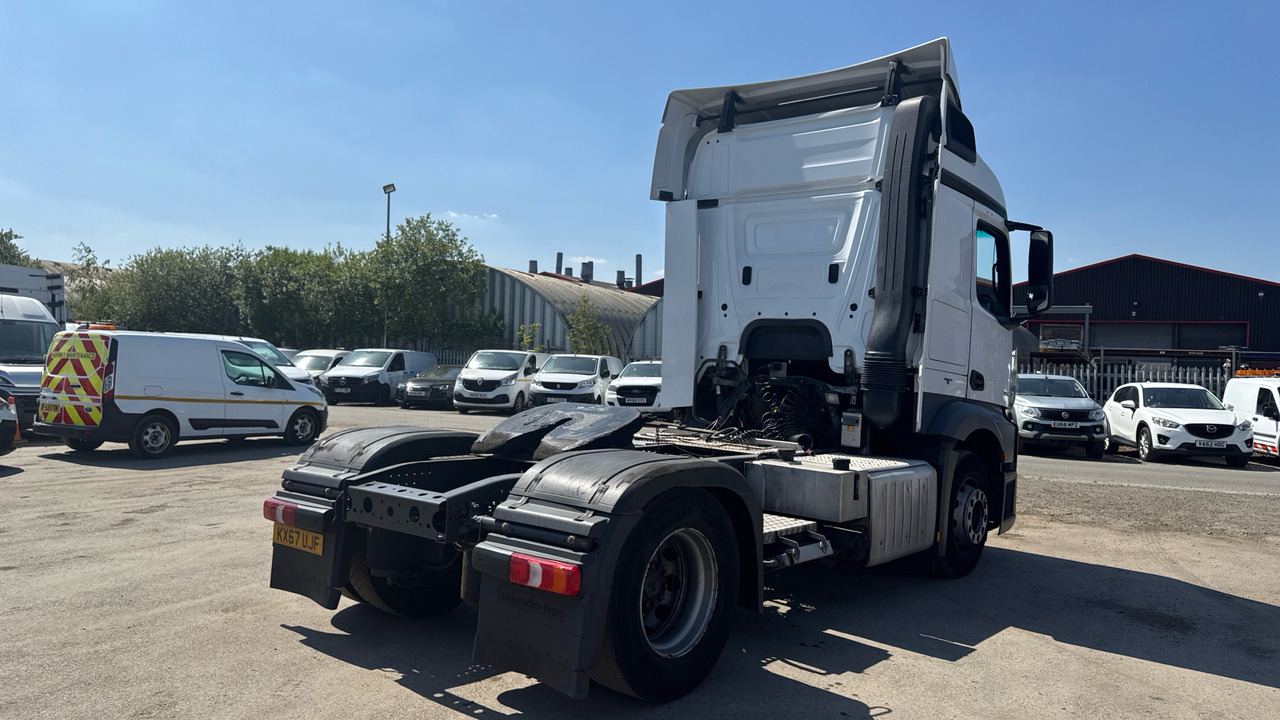 MERCEDES-BENZ ACTROS 1845 - Sattelzugmaschine: das Bild 4 MERCEDES-BENZ ACTROS 1845 - Sattelzugmaschine: das Bild 4