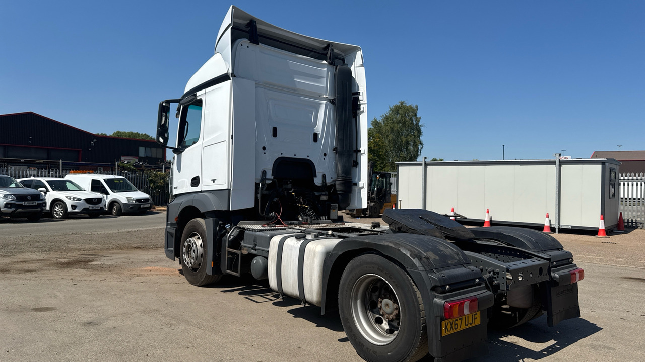 MERCEDES-BENZ ACTROS 1845 - Sattelzugmaschine: das Bild 3 MERCEDES-BENZ ACTROS 1845 - Sattelzugmaschine: das Bild 3