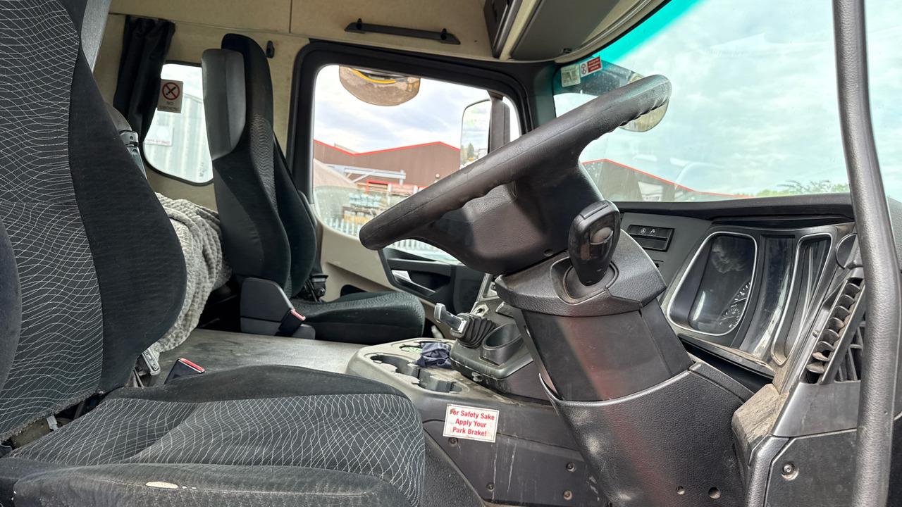 MERCEDES-BENZ ACTROS - Sattelzugmaschine: das Bild 5 MERCEDES-BENZ ACTROS - Sattelzugmaschine: das Bild 5