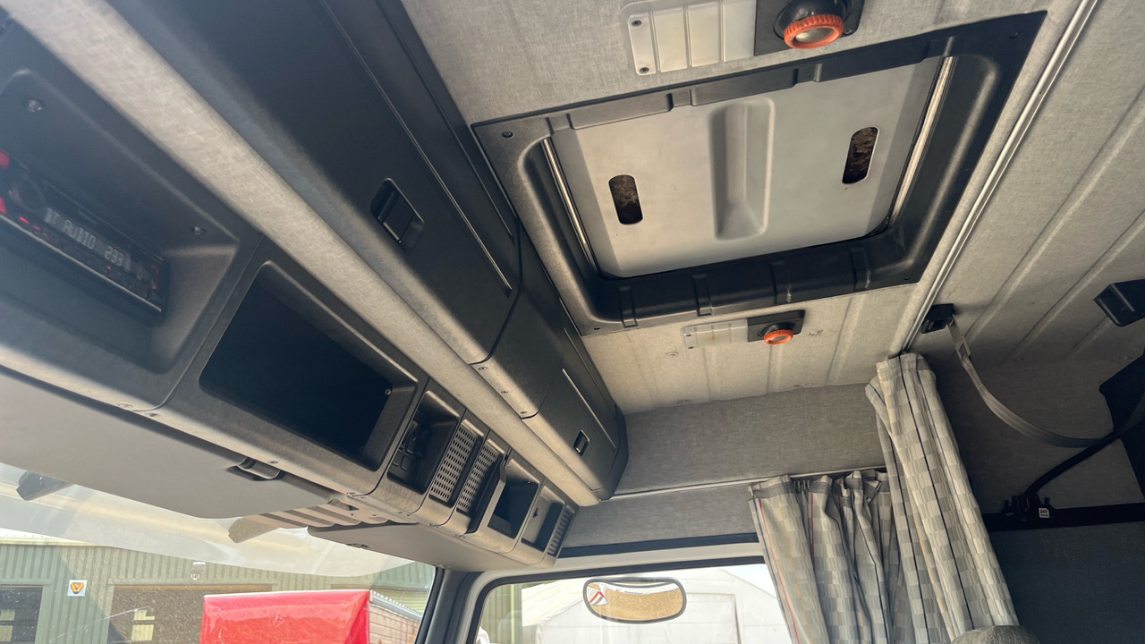 Sattelzugmaschine SCANIA R143.420 TOPLINE STREAMLINE: das Bild 10