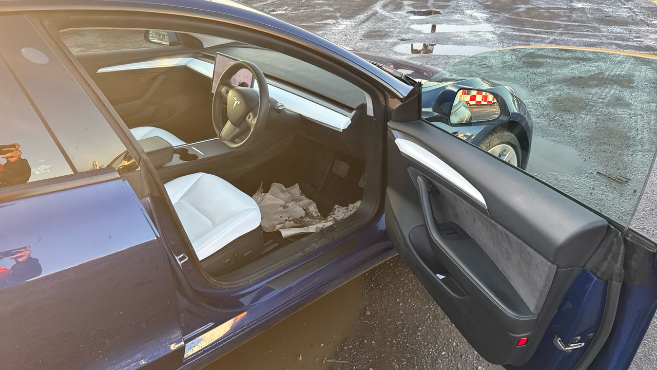 TESLA MODEL 3 LONG RANGE DUEL MOTOR - Limousine: das Bild 5 TESLA MODEL 3 LONG RANGE DUEL MOTOR - Limousine: das Bild 5