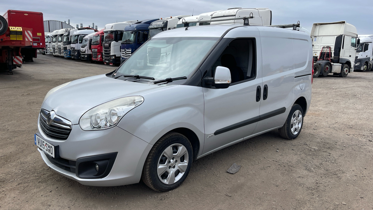 VAUXHALL COMBO 2000 1.3 CDTI 16V ECOFLEX SPORTIVE - Kleintransporter: das Bild 2 VAUXHALL COMBO 2000 1.3 CDTI 16V ECOFLEX SPORTIVE - Kleintransporter: das Bild 2