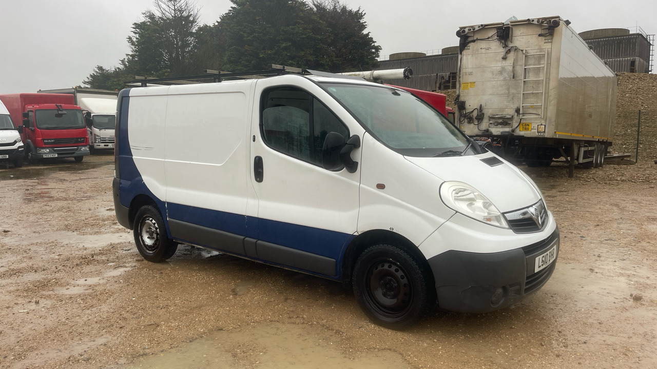 VAUXHALL VIVARO 2700 2.0 CDTI 115PS - Koffer Transporter: das Bild 1 VAUXHALL VIVARO 2700 2.0 CDTI 115PS - Koffer Transporter: das Bild 1