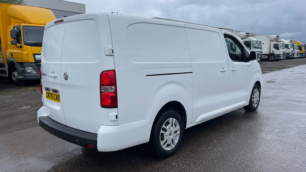 VAUXHALL VIVARO 2900 1.5d 100PS Sportive - Kleintransporter: das Bild 4 VAUXHALL VIVARO 2900 1.5d 100PS Sportive - Kleintransporter: das Bild 4