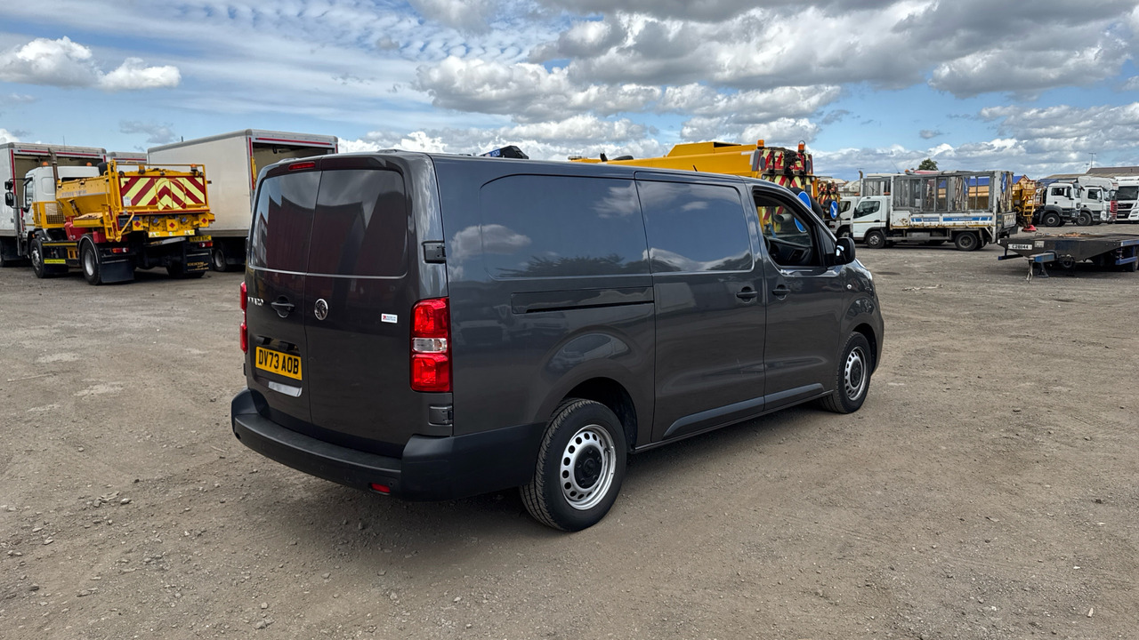 Vauxhall Vivaro 3100 2.0D 145PS PRIME - Kleintransporter: das Bild 4 Vauxhall Vivaro 3100 2.0D 145PS PRIME - Kleintransporter: das Bild 4