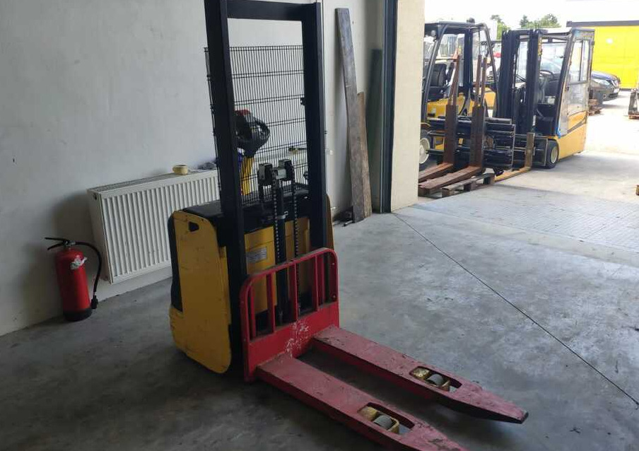 Hyster S1.0E - Hochhubwagen: das Bild 2 Hyster S1.0E - Hochhubwagen: das Bild 2