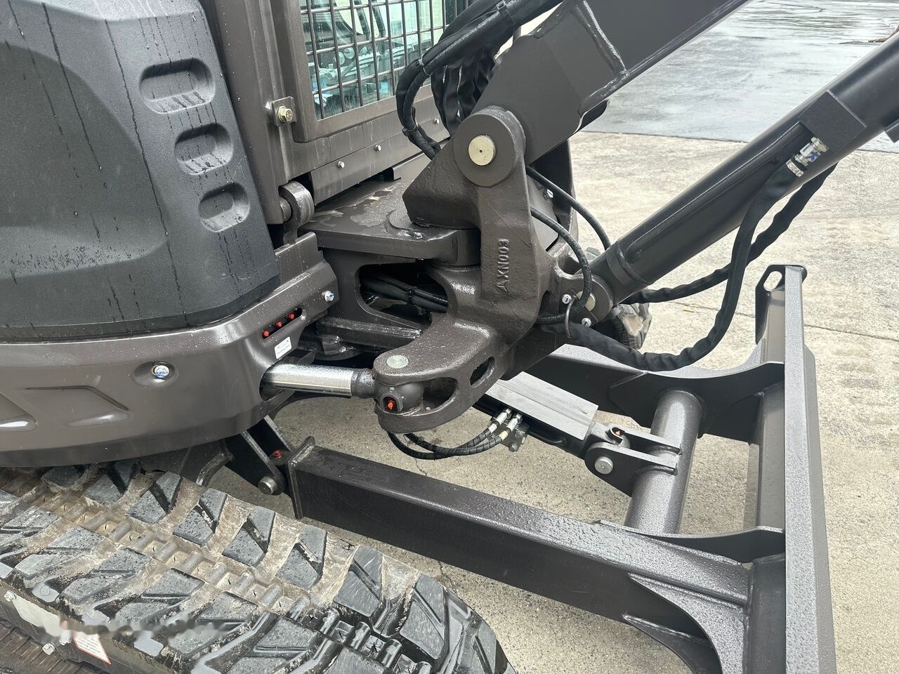 Rhinoceros XN35 PRO - Minibagger: das Bild 5 Rhinoceros XN35 PRO - Minibagger: das Bild 5