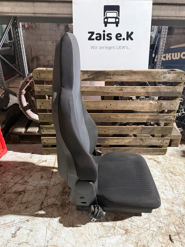 MAN TGL EURO5/6 Mittlerer Sitz - Sitz für LKW: das Bild 2 MAN TGL EURO5/6 Mittlerer Sitz - Sitz für LKW: das Bild 2